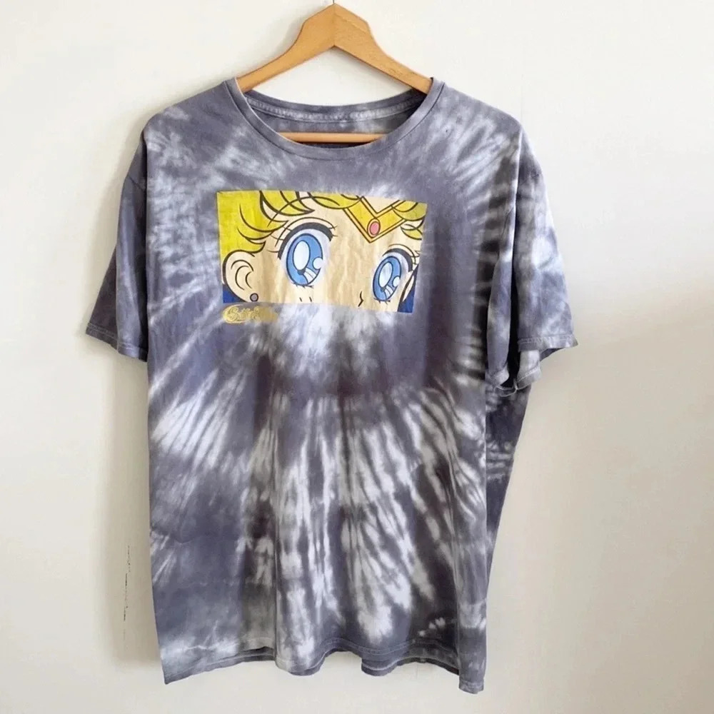Sailor Moon gray/white tie dye oversized graphic tee
